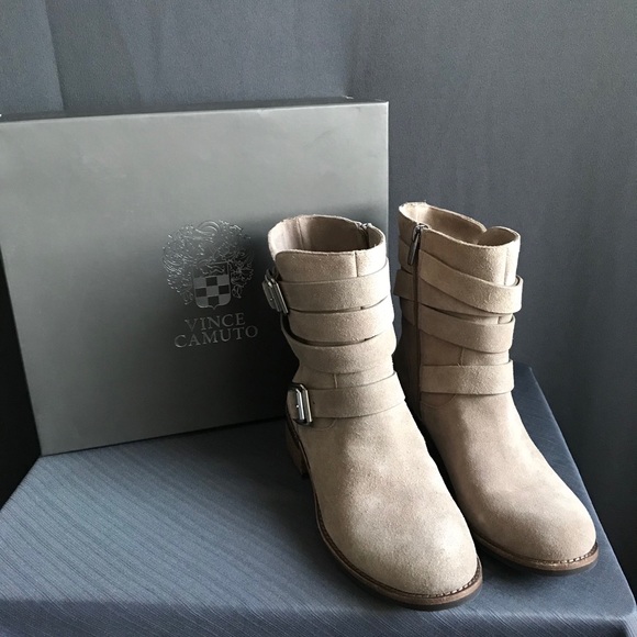 NWOT Vince Camuto Foxy Short Boots - Picture 2 of 16